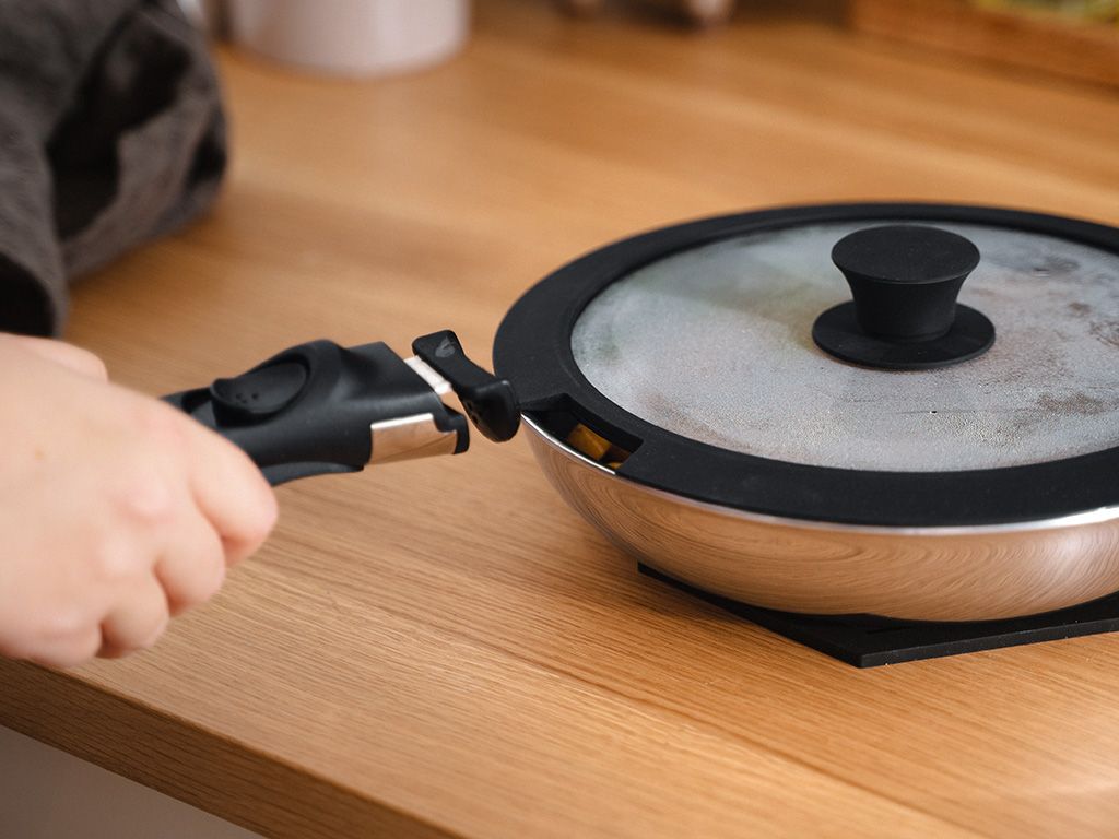 SKLENĚNÁ POKLICE BEZ RUKOJETI – 18 CM - 5