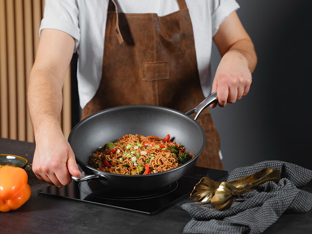 ZERO – PŘÍRODNÍ NEPŘILNAVÁ WOK PÁNEV 30 CM - 4